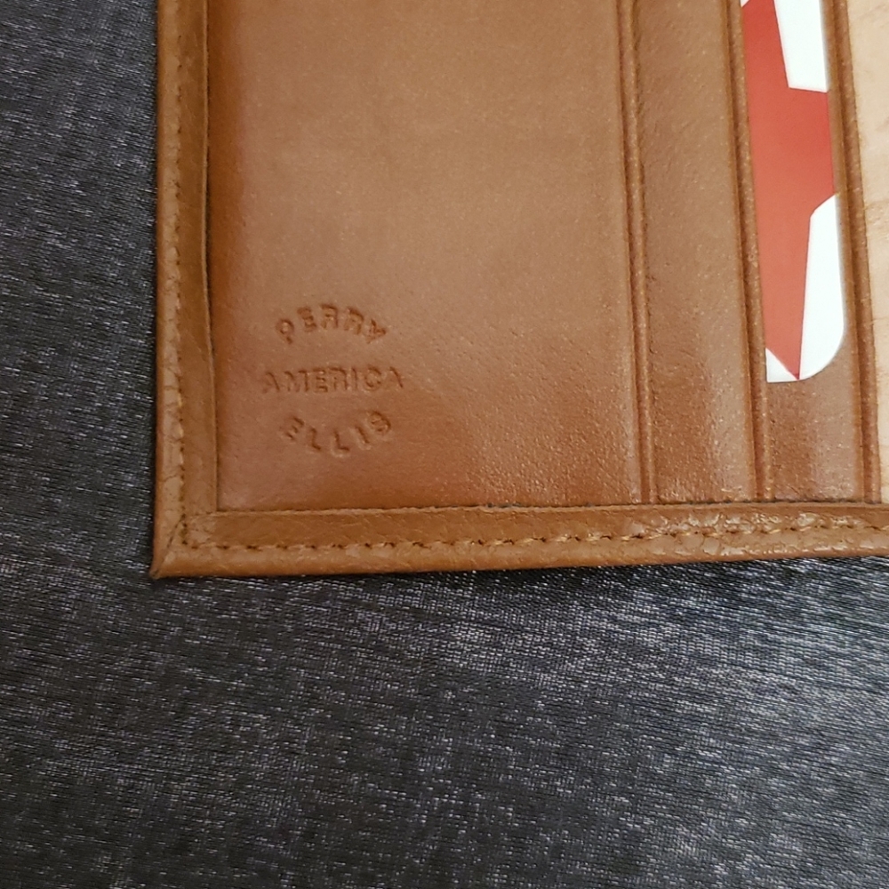 Perry Ellis America Wallet - Picture 6 of 6